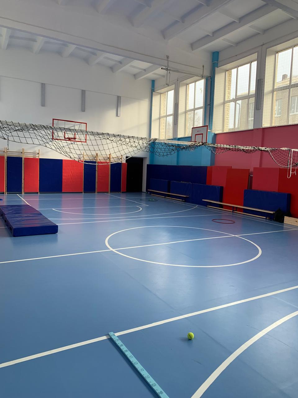 Изображение спорт и физкультура в школе.